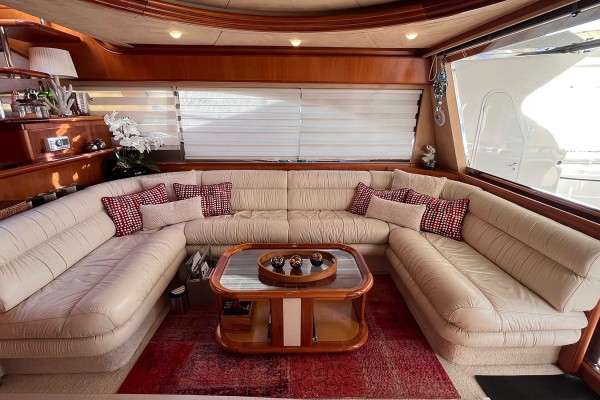 2003 Ferretti 680