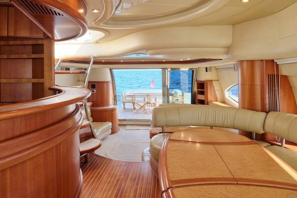 2006 Azimut 68 Evo