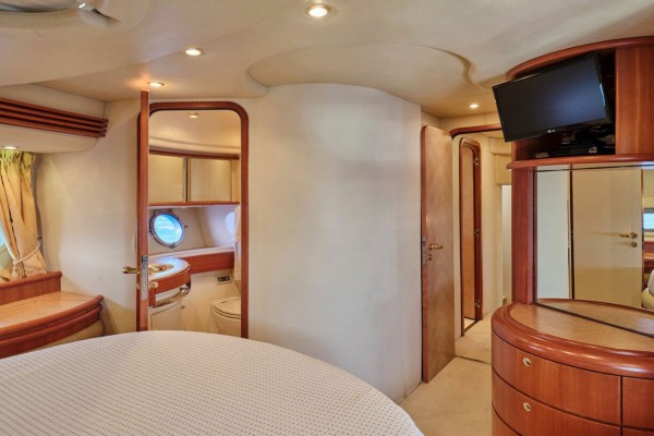 2006 Azimut 68 Evo