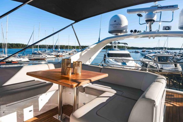 2008 Princess 62 Flybridge
