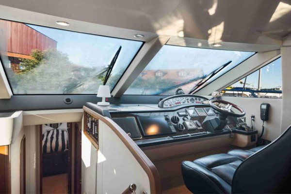 2008 Princess 62 Flybridge