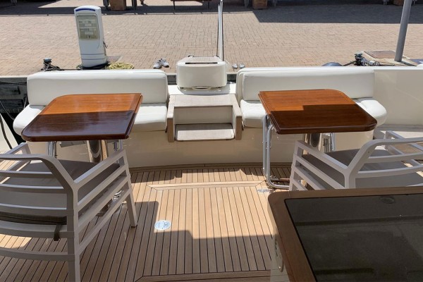 2008 Ferretti 630