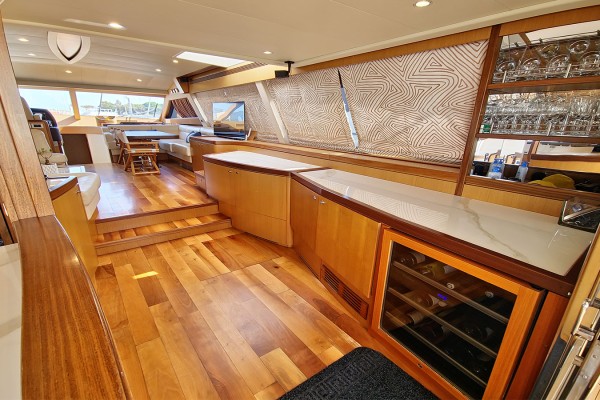 2006 Ferretti 630