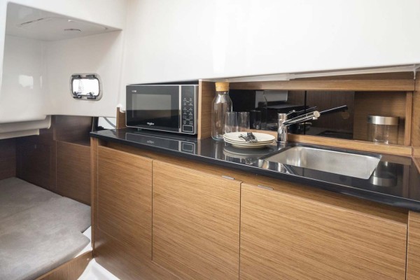 2021 Beneteau Flyer 9 SUNdeck