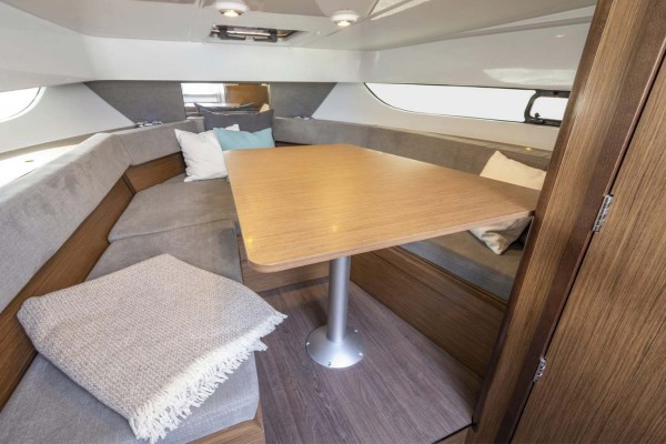 2021 Beneteau Flyer 9 SUNdeck