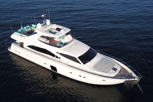 2007 Ferretti 830 HT