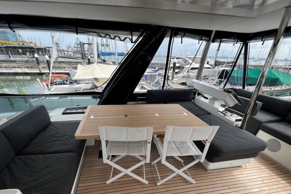 2019 Lagoon 630