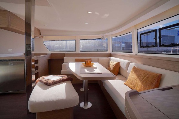 2023 Lagoon 42