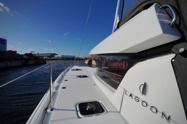 2023 Lagoon 42