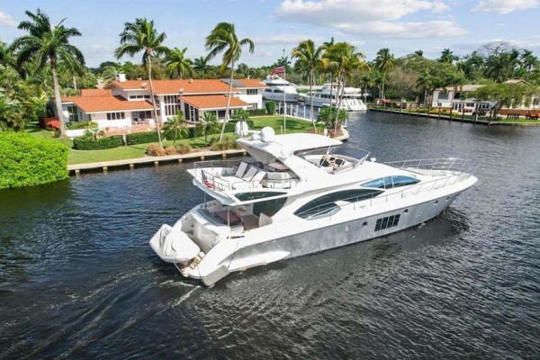 2013 Azimut 70 Fly