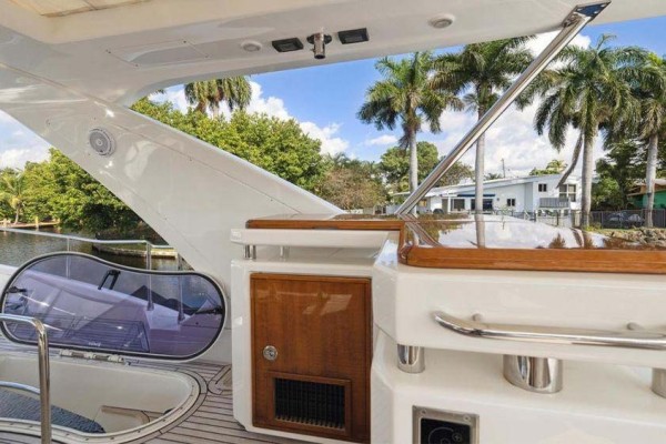 2013 Azimut 70 Fly