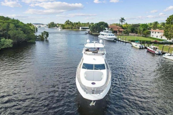 2013 Azimut 70 Fly