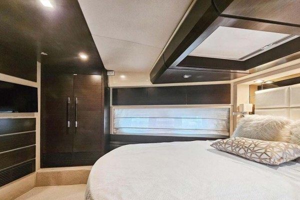 2013 Azimut 70 Fly