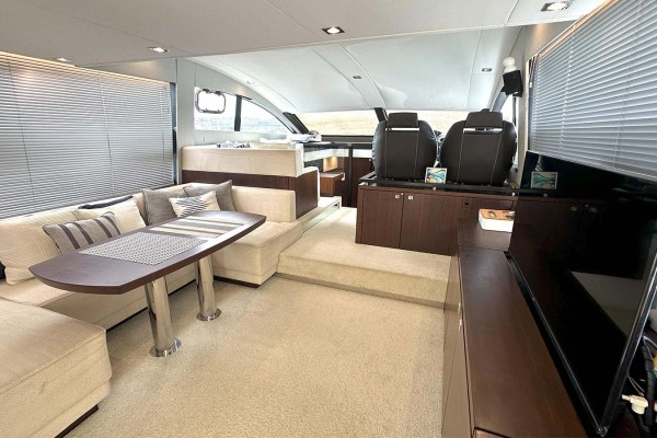 2016 Fairline Squadron 48