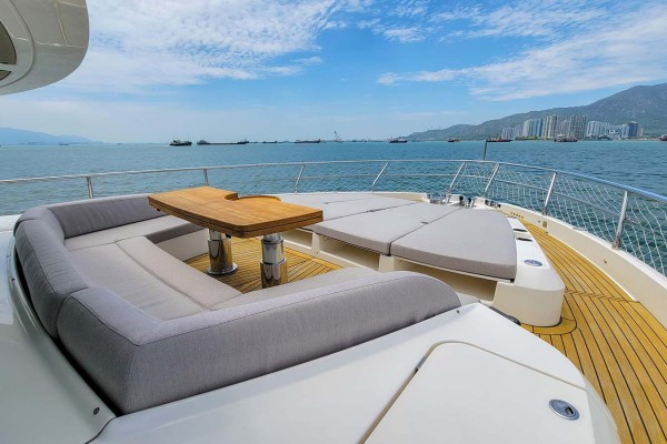 2020 Absolute Navetta 73