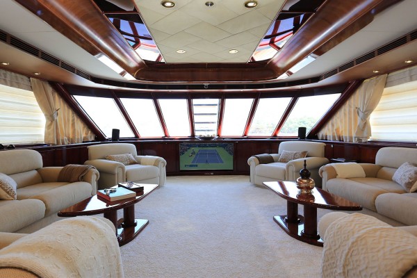 2004 Westport 42m