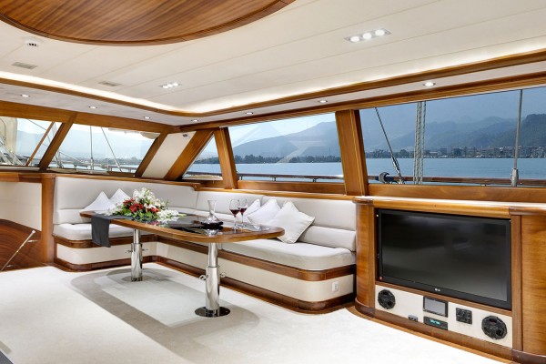 2011 Ruth Yachting 41m