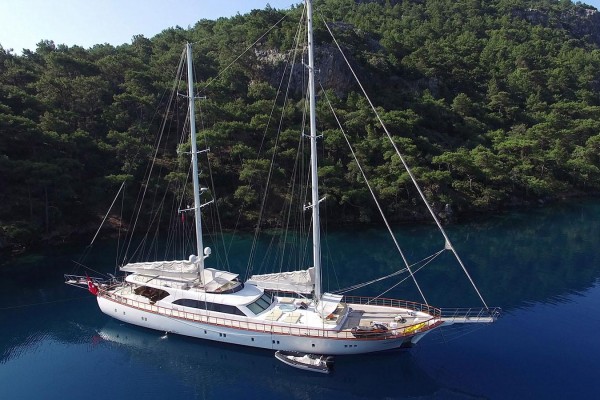 2011 Ruth Yachting 41m