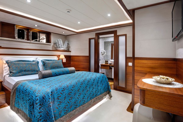 2011 Ruth Yachting 41m