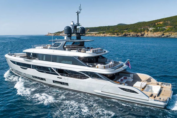 2021 Benetti Oasis 40m