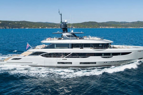 2021 Benetti Oasis 40m