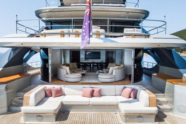 2021 Benetti Oasis 40m