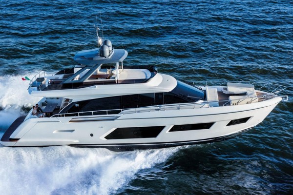 2020 Ferretti 670
