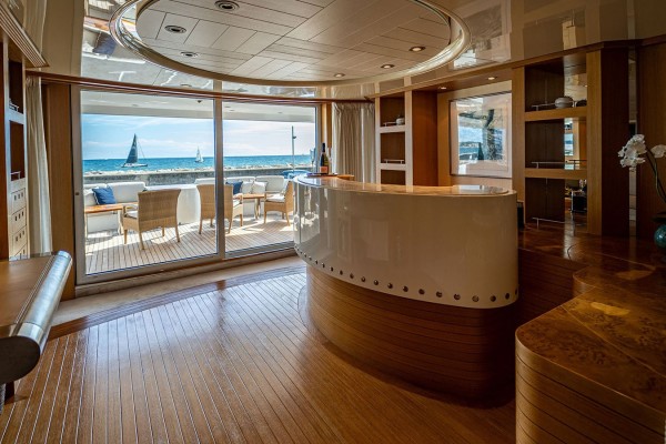 2003 Heesen 44m