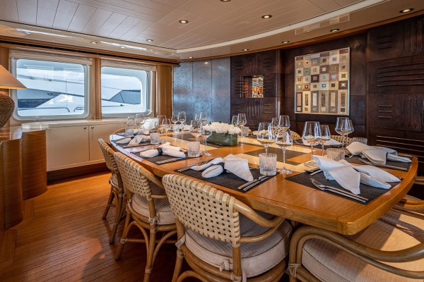 2003 Heesen 44m
