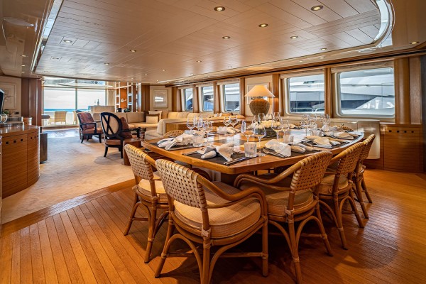 2003 Heesen 44m