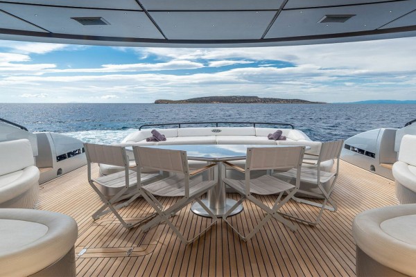 2004 Pershing 115