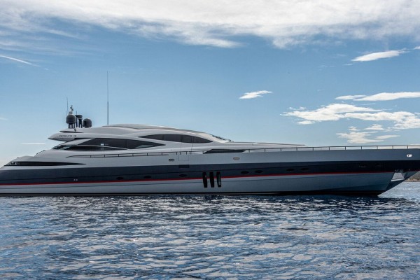 2004 Pershing 115