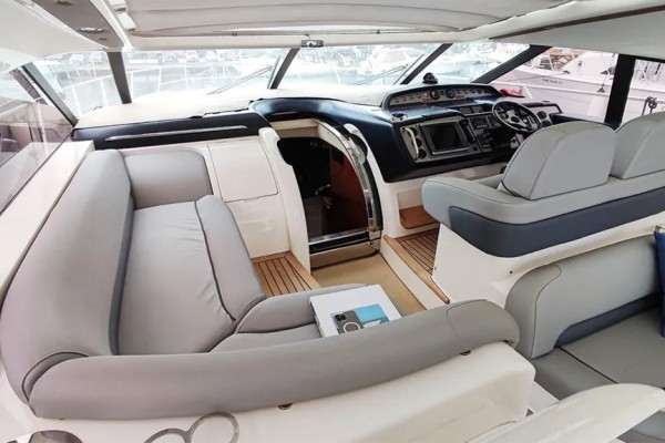 2004 Princess V58