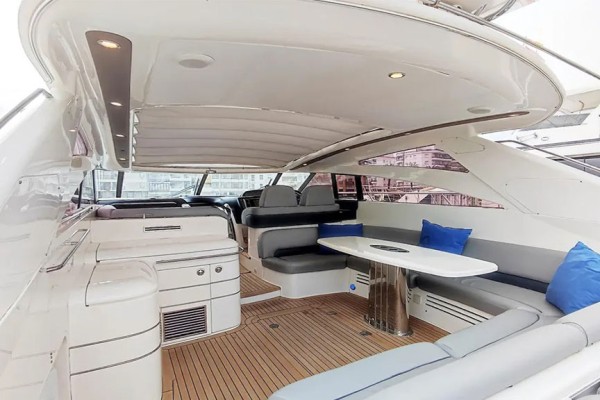 2004 Princess V58