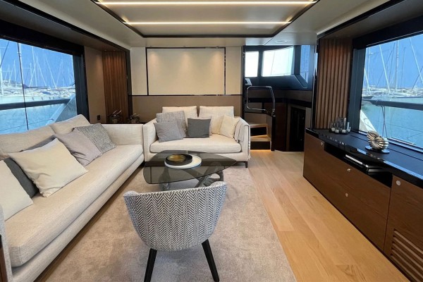 2023 Absolute Navetta 68