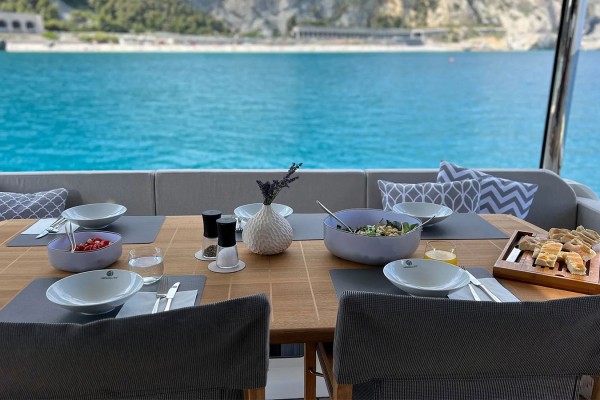 2023 Absolute Navetta 68