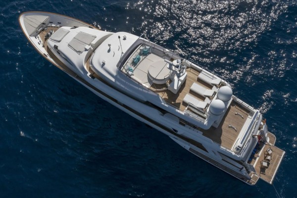 2013 Custom Line Navetta 33