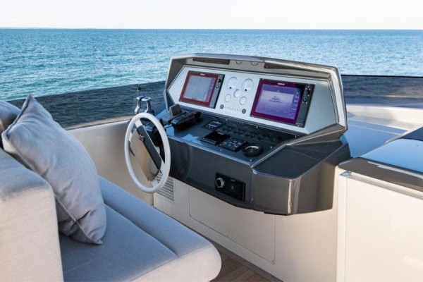2021 Ferretti 850