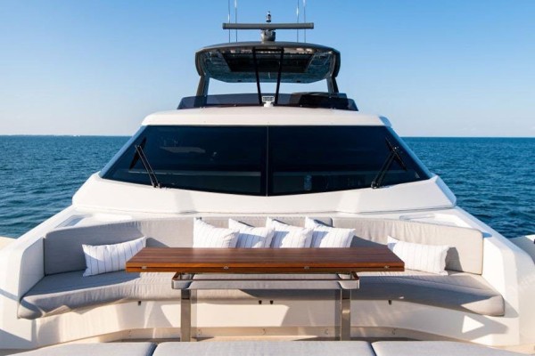 2021 Ferretti 850