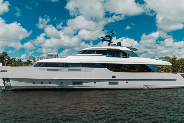 2021 Sanlorenzo SD96