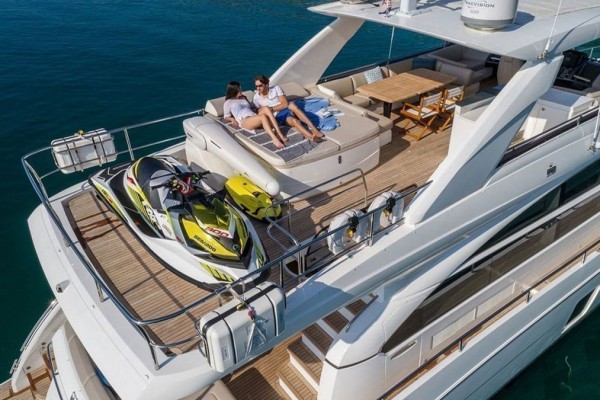 2017 Princess 82