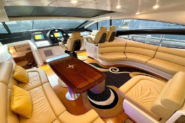 2007 Pershing 62