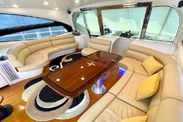 2007 Pershing 62
