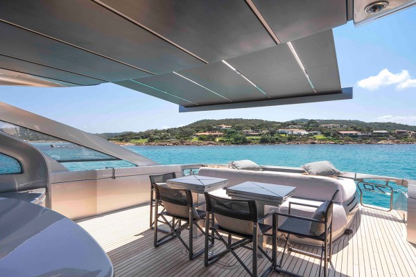 2016 Pershing 70