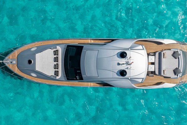 2016 Pershing 70
