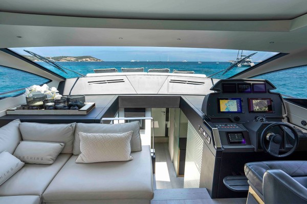 2016 Pershing 70