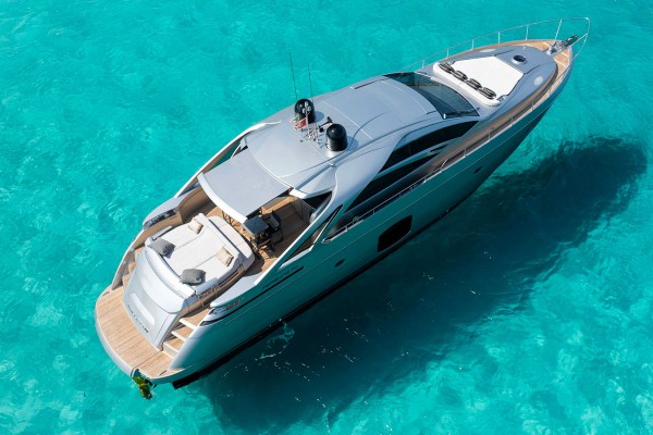 2016 Pershing 70