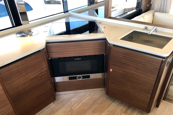 2018 Absolute Navetta 58