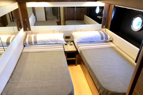 2018 Absolute Navetta 58