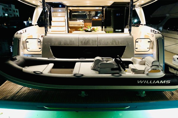 2018 Absolute Navetta 58